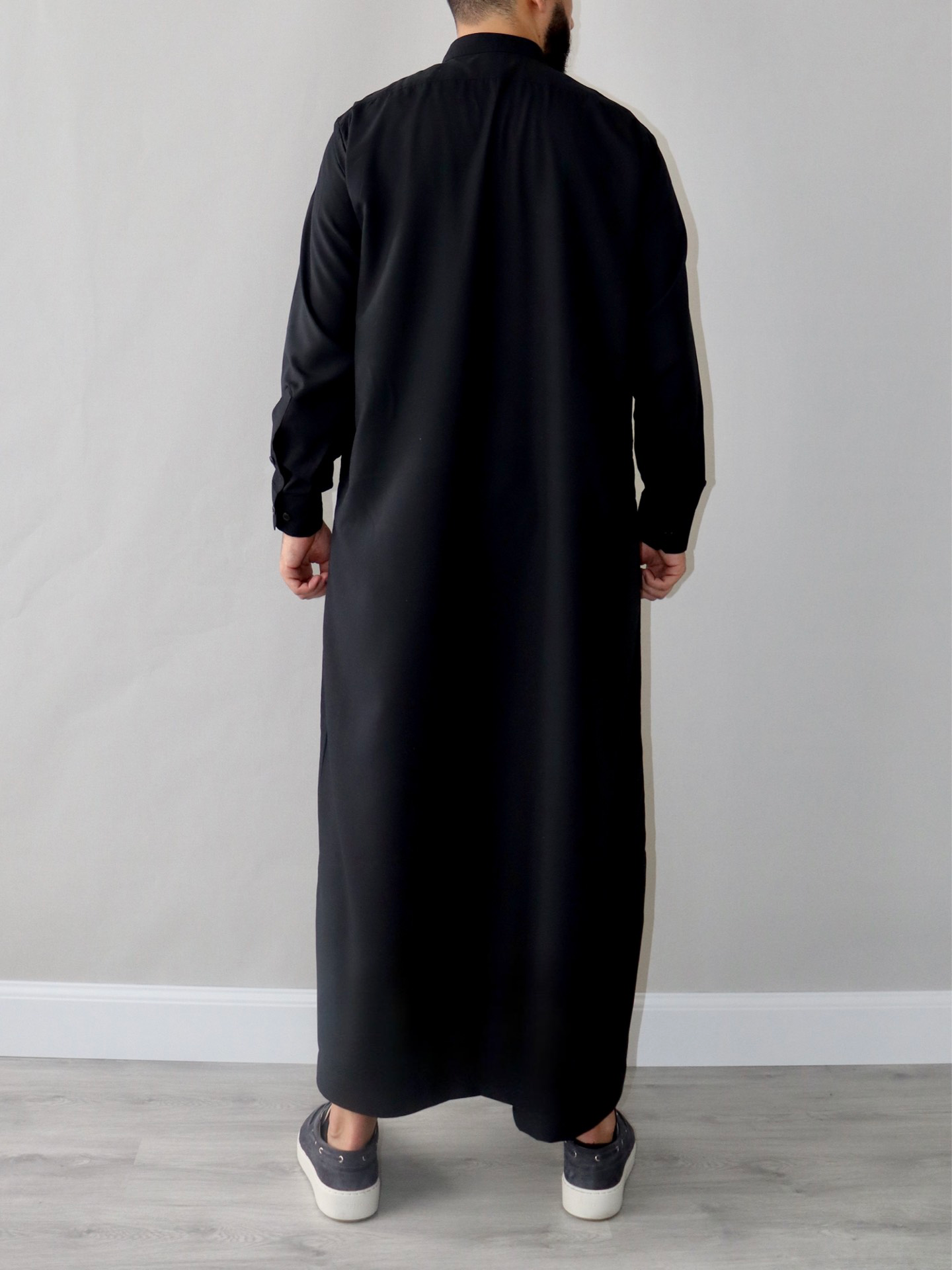 QP SAUDI QAMEES - BLACK