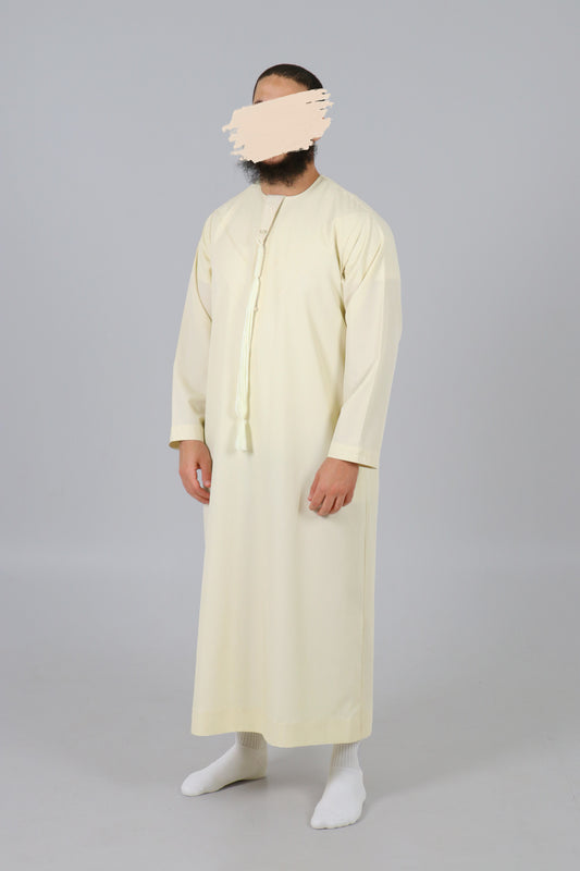 EMIRATI QAMEES